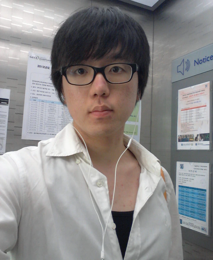 Seunghoo Lee